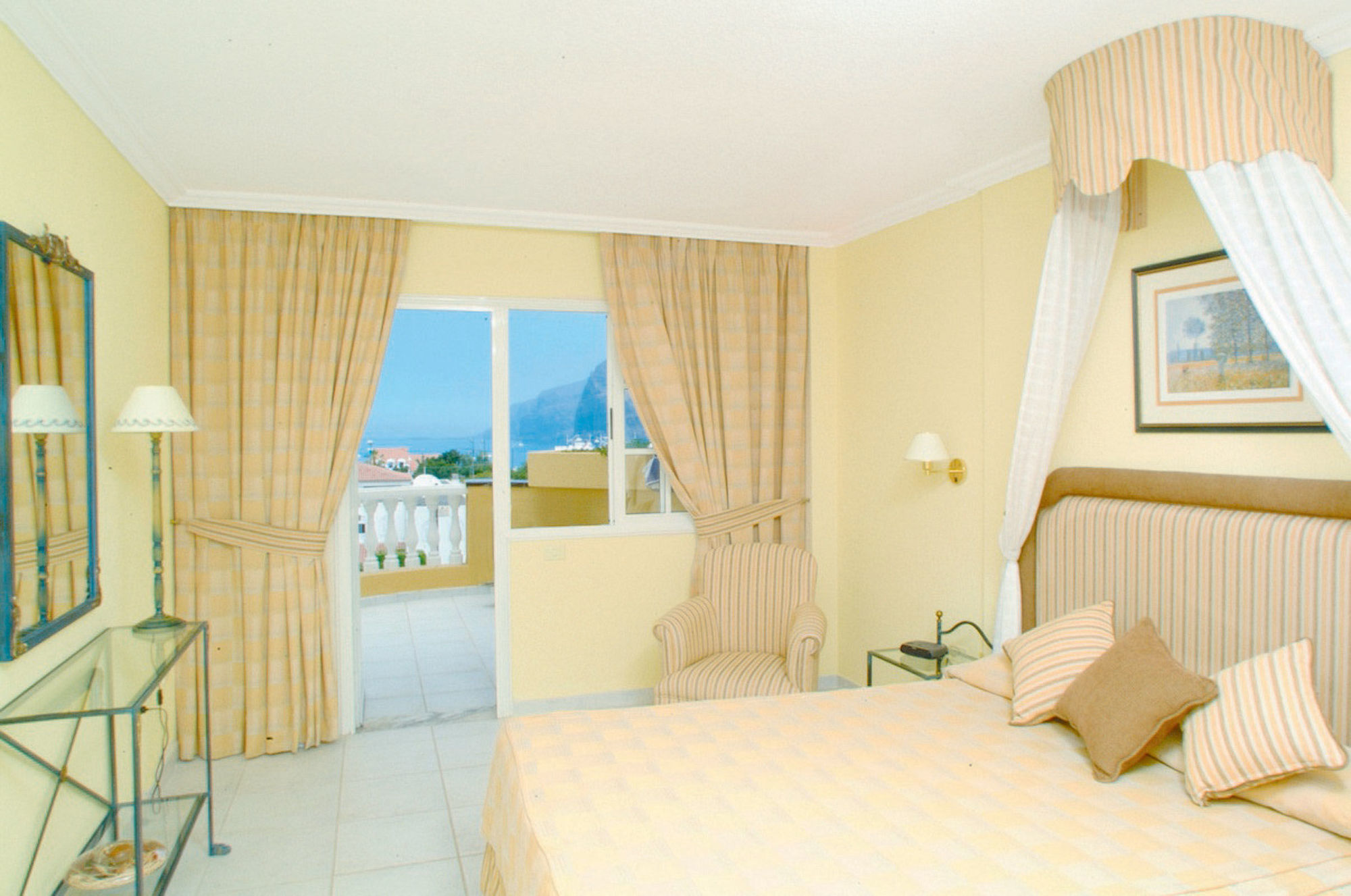 Aparthotel El Marques Palace By Intercorp Group 4*